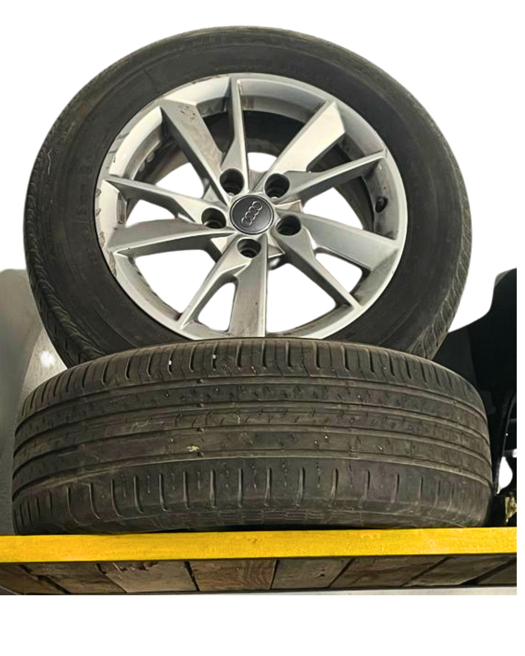 4 jentes allu + pneut  205/60 R 16 audi A4  A3 2018