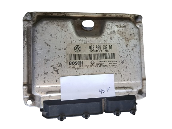 Calculateur moteur ECU VW Polo 1.4 0261207593 030906032DT BOSCH ME7.5.10