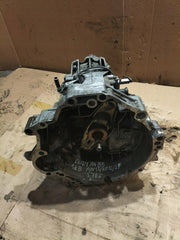 &nbsp;Boîte de vitesses manuelle – Volkswagen Passat B5 / Audi A4 B5 / Audi A6 – Moteur 1.8L Essence (ADR, 125 ch) – environ 1995-2005 Référence : DHZ29086 (interprétée comme le code boîte DHZ associé au numéro 29086)