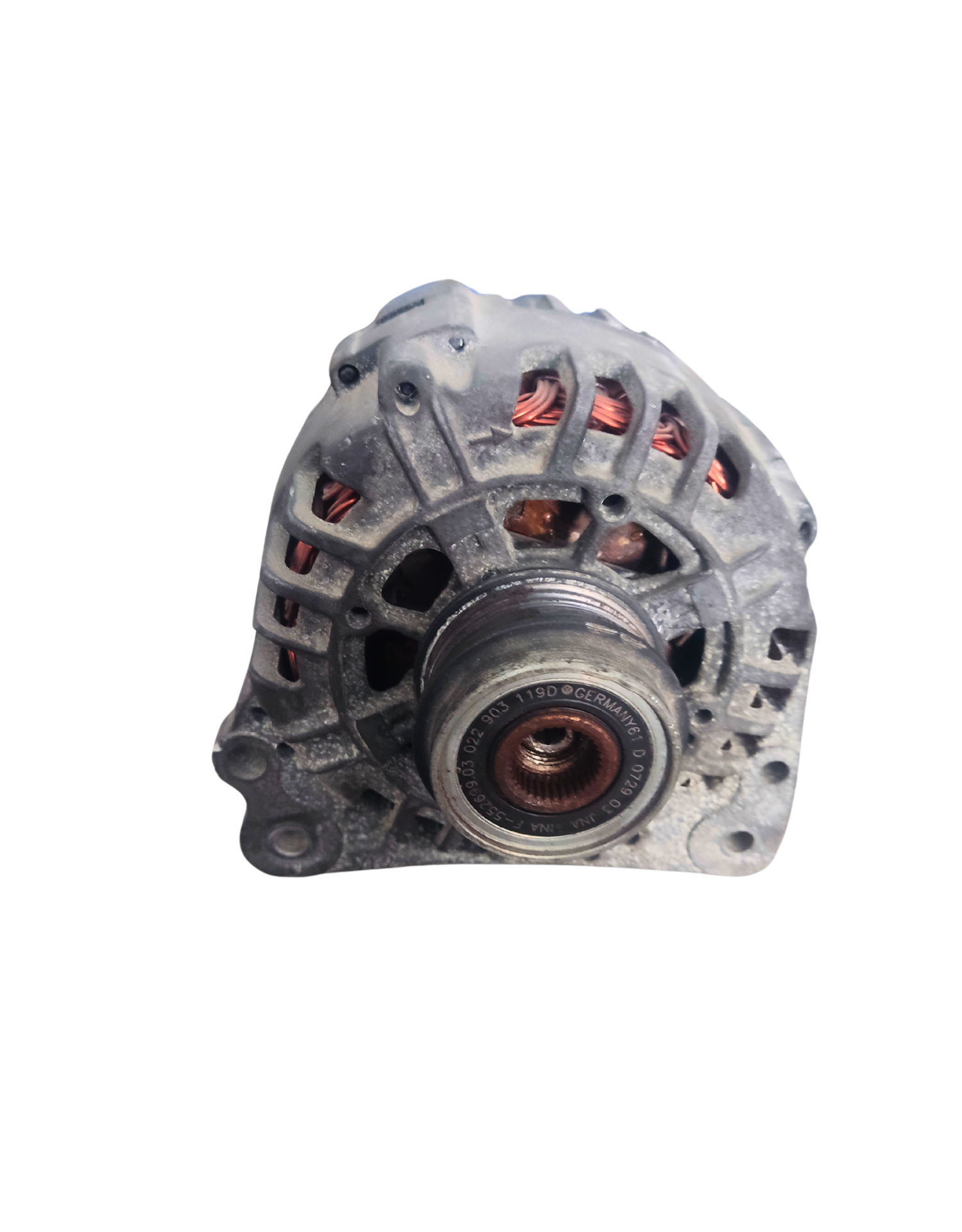 alternateur 028903029R Valeo /PASSAT B5 B5.5 GOLF4 GOLF5 JETTA4 JETTA5  AUDI A4 B6 B7 A6 C5 EXEO SUPERB/1.9 TDI