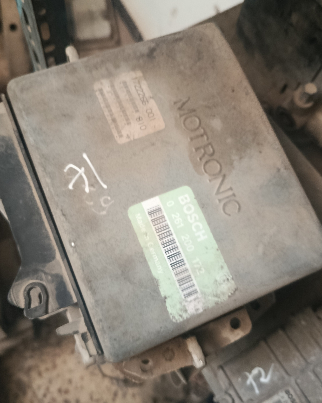 Calculateur moteur (ECU) – BOSCH – Référence 0261200173 BMW SERIE3 1987-1995 1.1 1.3