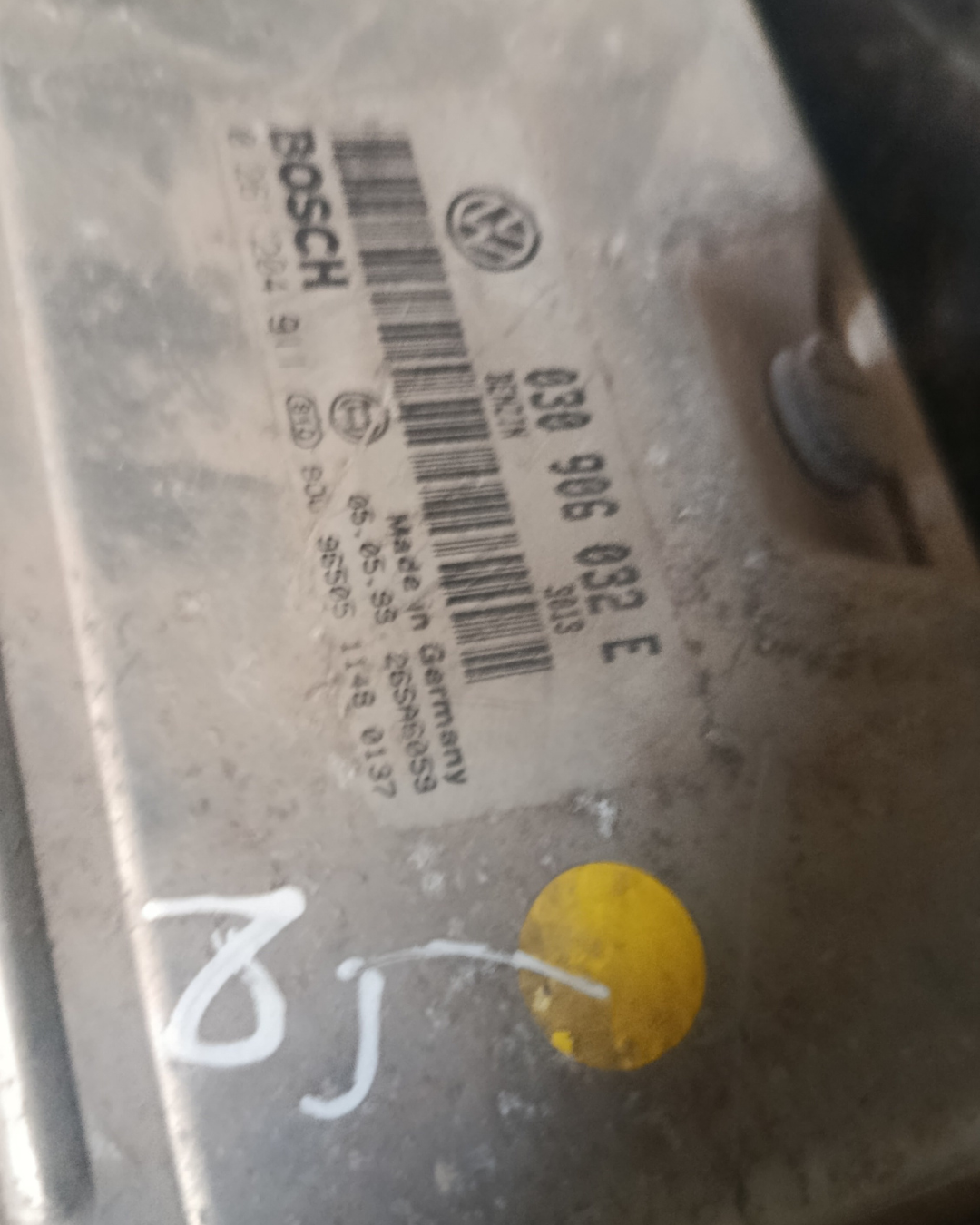 Calculateur moteur BOSCH ME7.5.10 – SEAT AROSA (6H) / VW LUPO (6X) 1.4 16V – 1998–2004   Réf. 030906032E