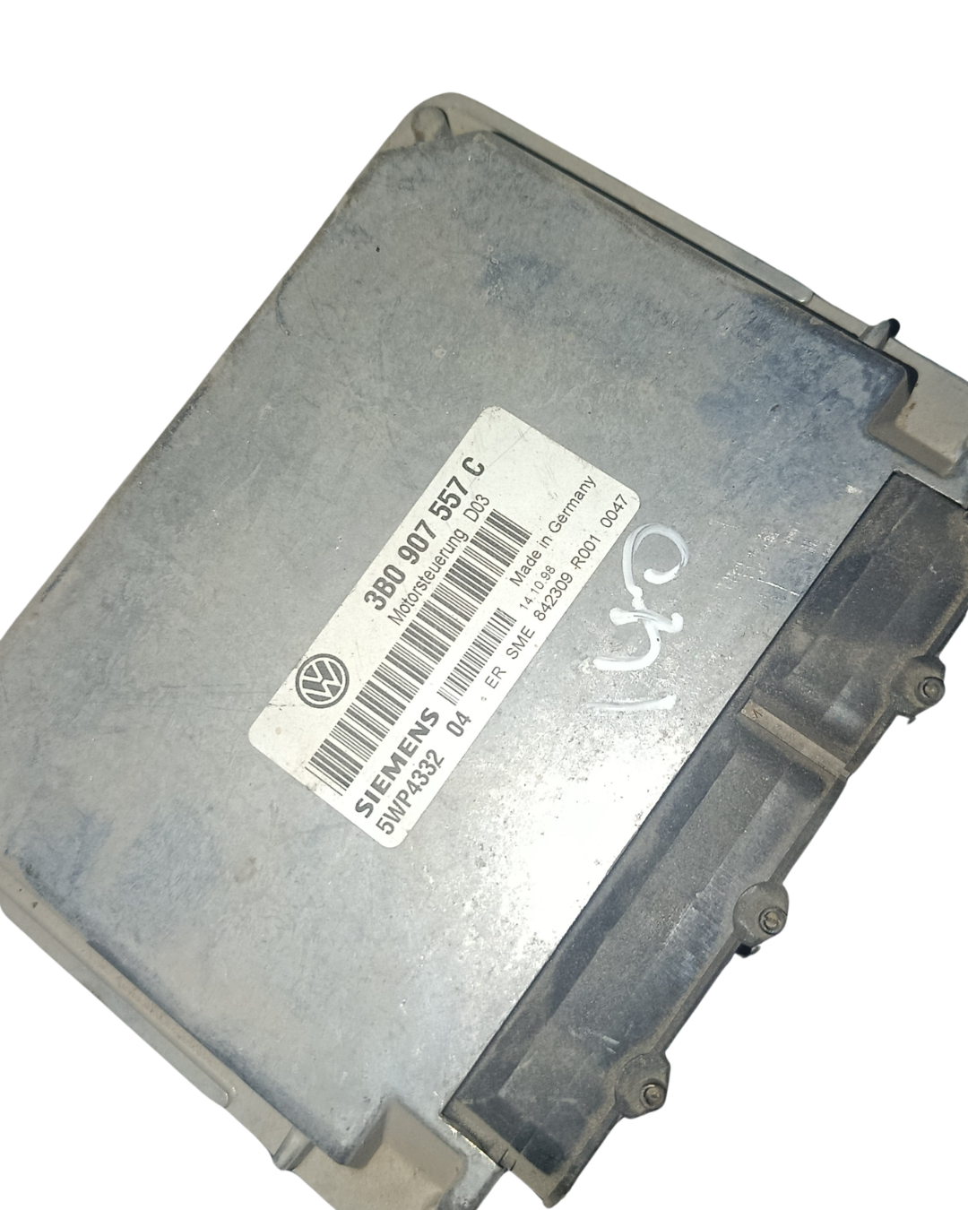 Calculateur moteur Siemens SIMOS D03 Réf. 3B0907557C – VOLKSWAGEN PASSAT B5 (3B2) 1.6 8V – 1996–2000