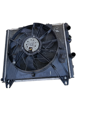 radiateur de refroidissement moteur et ventilateur  pour Renault kangoo phase 1 1.9dci référence 7700312858