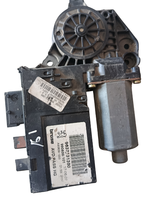 Moteur de lève-vitre avant droit – Peugeot 307 (1ère génération) – 2001-2008