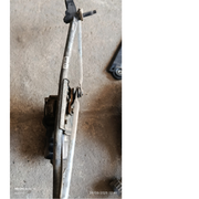 Tringlerie d’essuie-glace avant avec moteur – réf. 23404179 BMW Z3