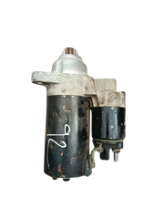 Démarreur Volkswagen Golf IV – 3/5 portes /4Motion / R32/1.4i 16V 75 ch/1.6i 16V 101 ch/1.8i 20V 125 ch/1.9 TDI 90/110/130 ch/2.0i 115 ch/2.8 VR6 204 ch / 3.2 R32 241 ch