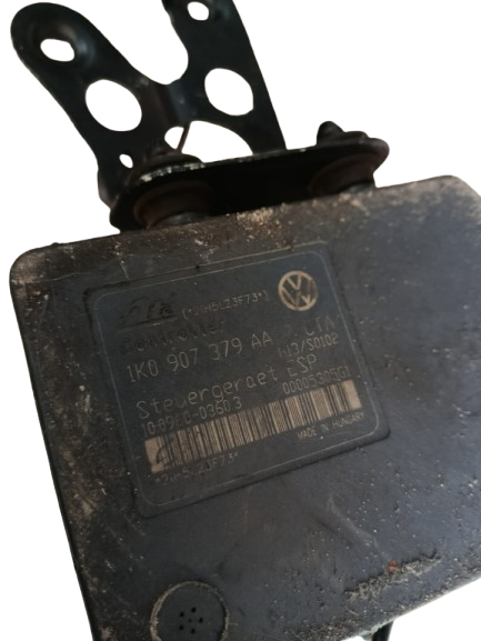 Pompe ABS / ESP Bosch 1K0 907 379 AA (réf. 00005305G1 / 121H5L23F73 / 523F73)