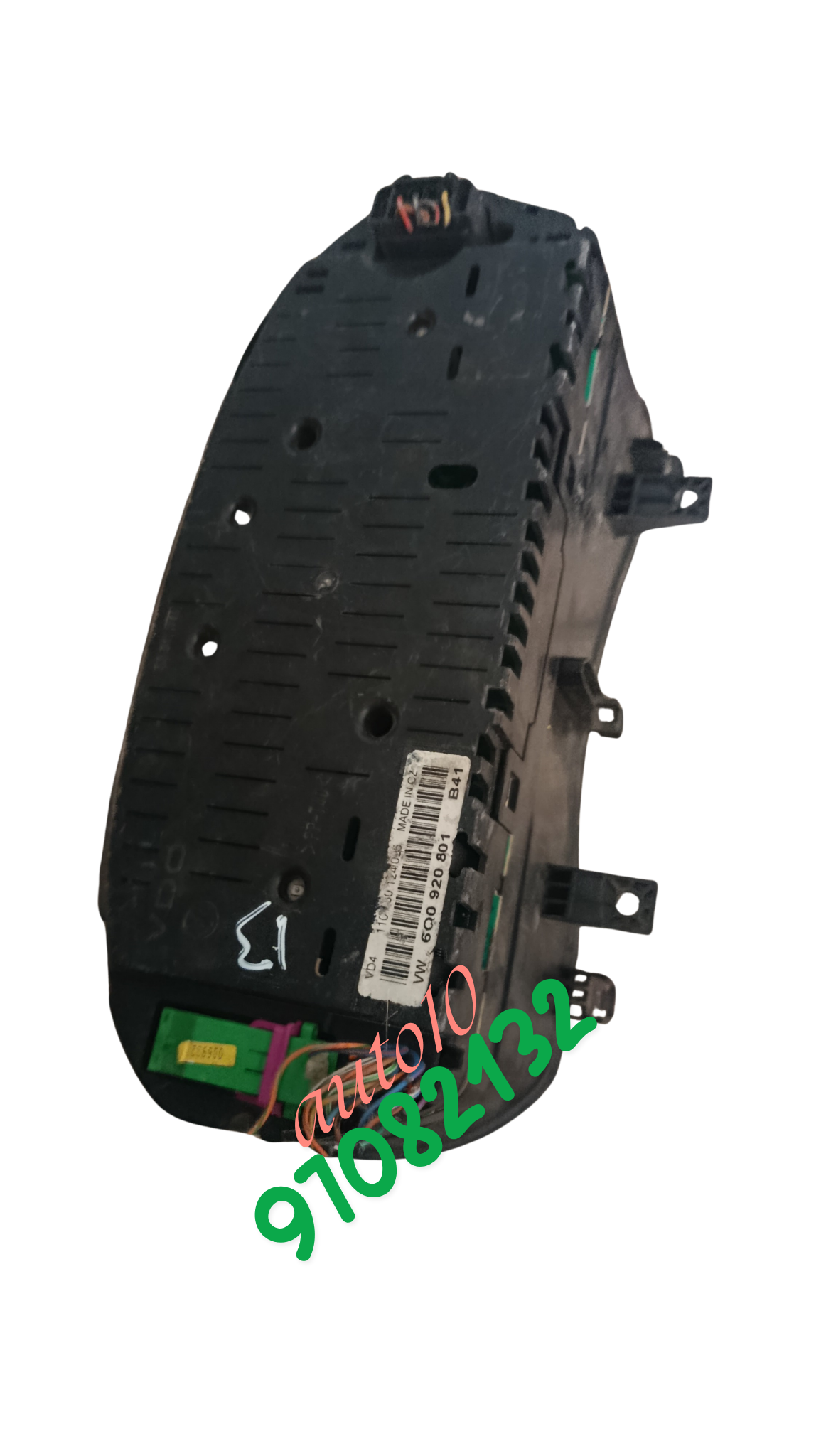 Combiné d'instruments (Tachometer / Instrument Cluster) 6Q0 920 801 B41– VOLKSWAGEN POLO IV (9N, 9N2, 9N3) – 2001–2009