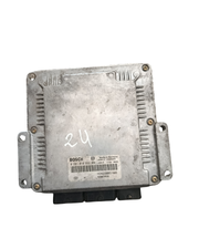 Calculateur moteur Bosch 0281010632 (EDC15C3) /trafic 2 master2 primstar vivaro / 1.9 dci cdti
