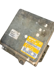 CALCULATEUR  0261200780 9617150080 PSA Bosch 106 ax saxo 1.0