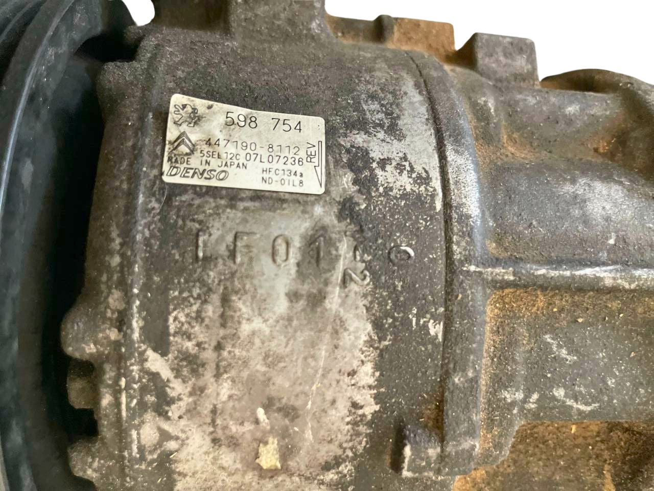 Compresseur 598754 ,  4471908112 Denso 447190-8112/ 207 307 407 308 C4 C5 YARIS CORELLA AVENSIS SUBBARU/ 1.6 HDI 2.0 HDI 1.4 D-4D VVT-I